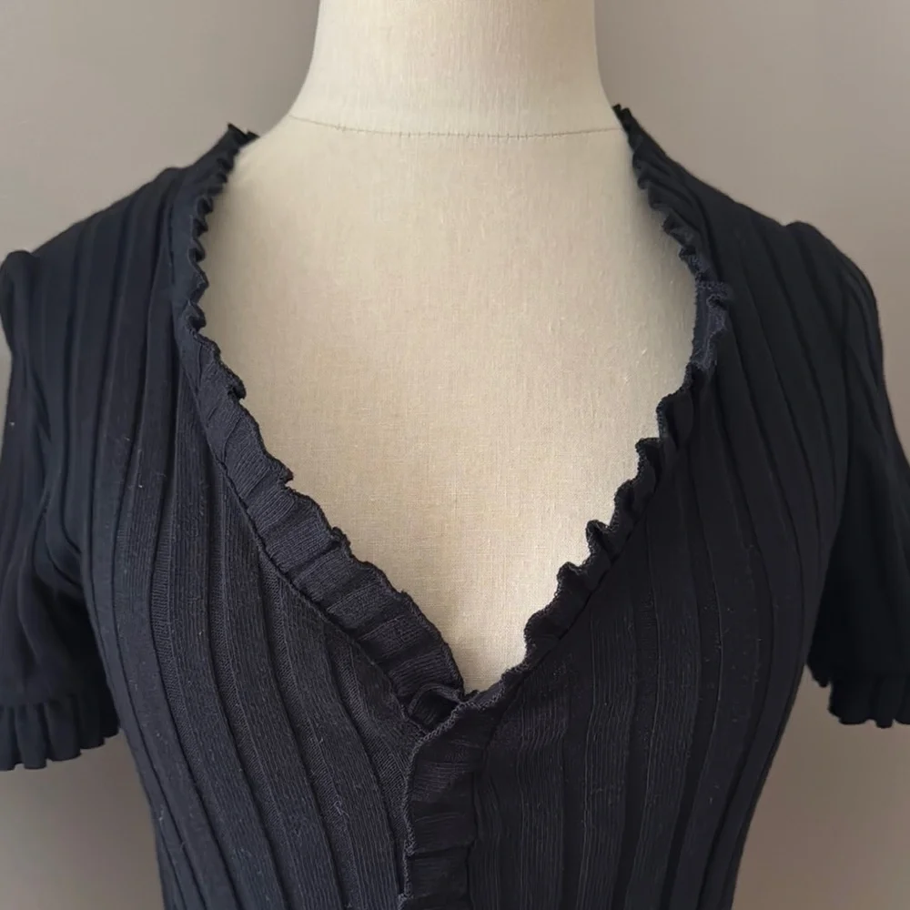 Black Ruffled Women's Top - Picture 2 of 2